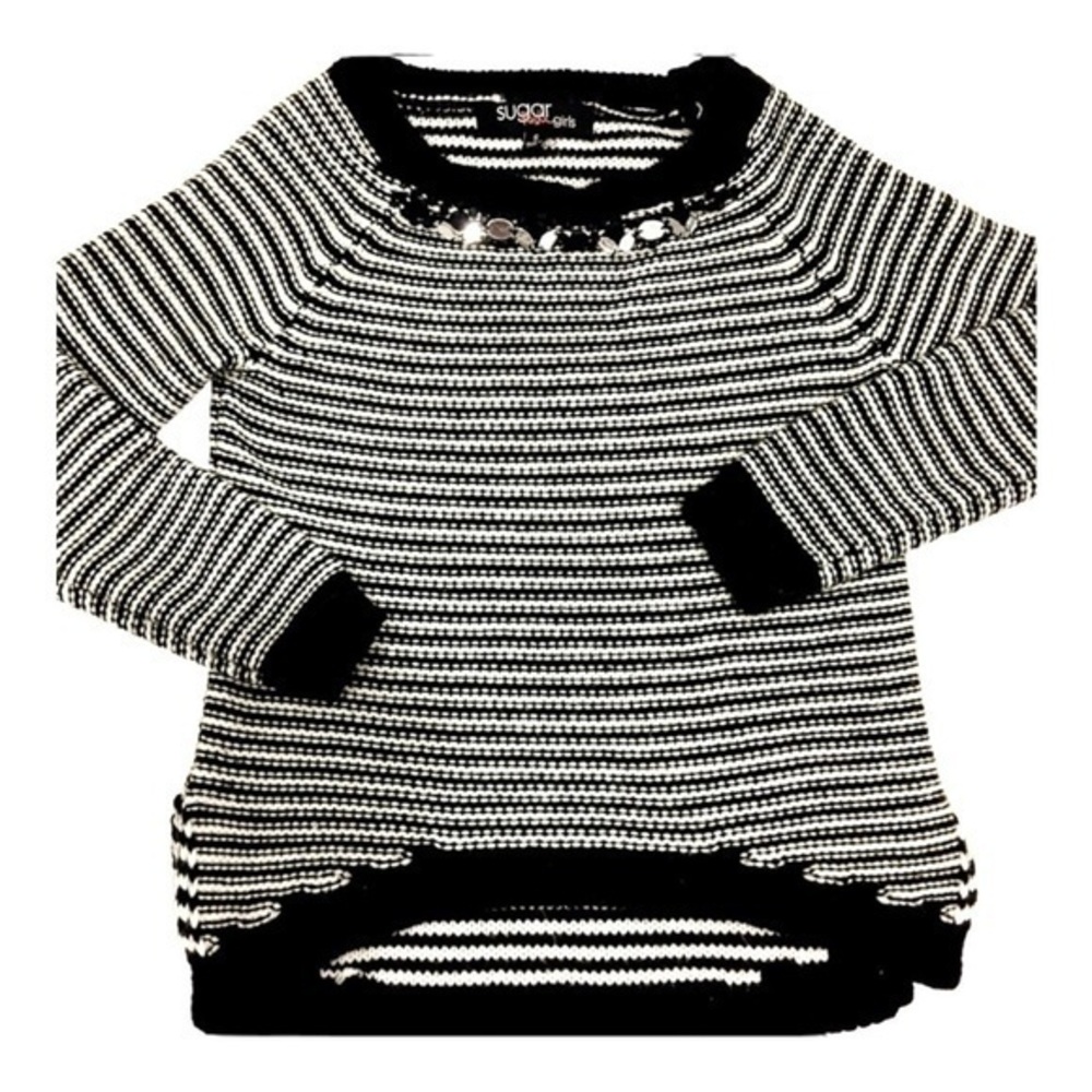 𝅺Sugar Rush | Black & White Striped Sweater